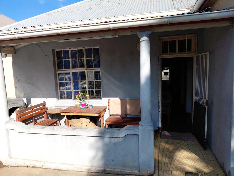 2 Bedroom Property for Sale in Uitenhage Central Eastern Cape